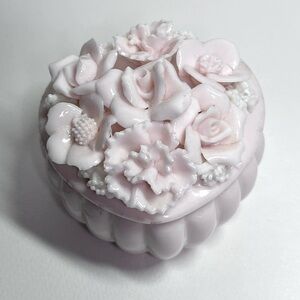 💗Vintage Ardalt Creation Japan “Verithin” Floral Heart Trinket Box Lenwile